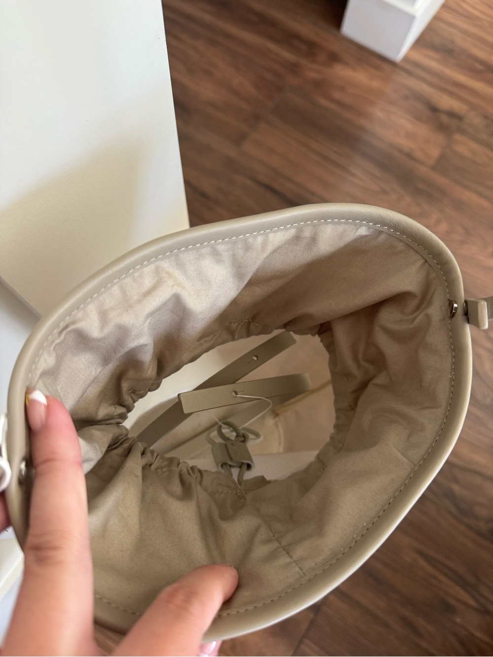 Cos Mini Bucket Bag - Mesh - Beige - Picture 5 of 5